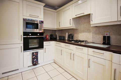 363 Reigate Road, Epsom Downs, Epsom, KT17 3LU