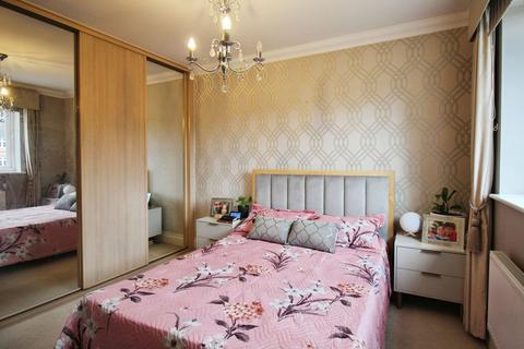 363 Reigate Road, Epsom Downs, Epsom, KT17 3LU