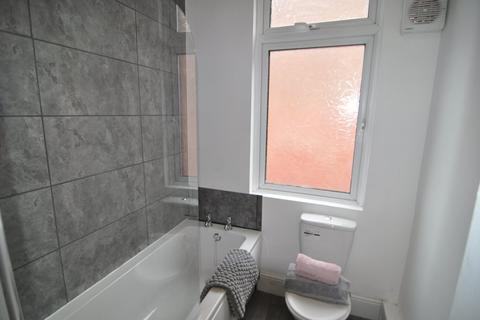 2 bedroom house to rent, Cope Street, Barnsley