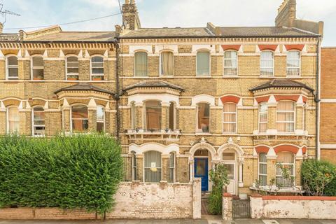 Ilminster Gardens, London SW11