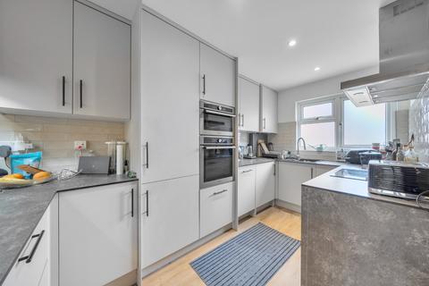 undefined, Vaughan Williams Close, SE8