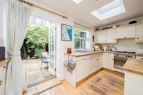 4 bedroom terraced house for sale, Cobbold Road, London W12
