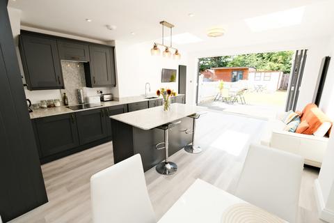 4 bedroom terraced house for sale, Brookmead Way, Orpington