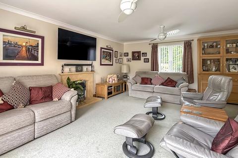 35 Bashkir Road, Westbury, BA13 3GY