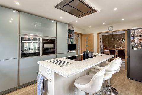 35 Bashkir Road, Westbury, BA13 3GY