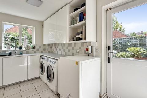 35 Bashkir Road, Westbury, BA13 3GY
