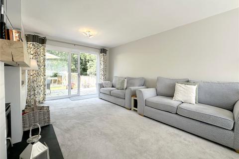 10 Burnlea Grove, Birmingham, B31 3LT