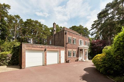 Wedgewood Dukes Covert, Bagshot, GU19 5HU