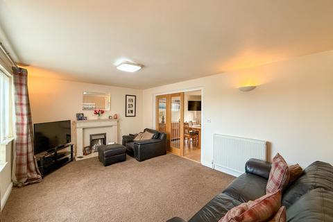 4 bedroom detached house for sale, Cleveland Avenue, Holmfirth HD9