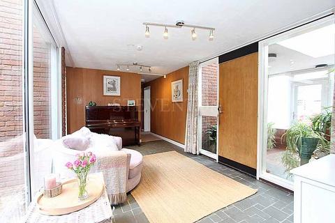 undefined, Perton Grove, Wightwick, Wolverhampton, WV6