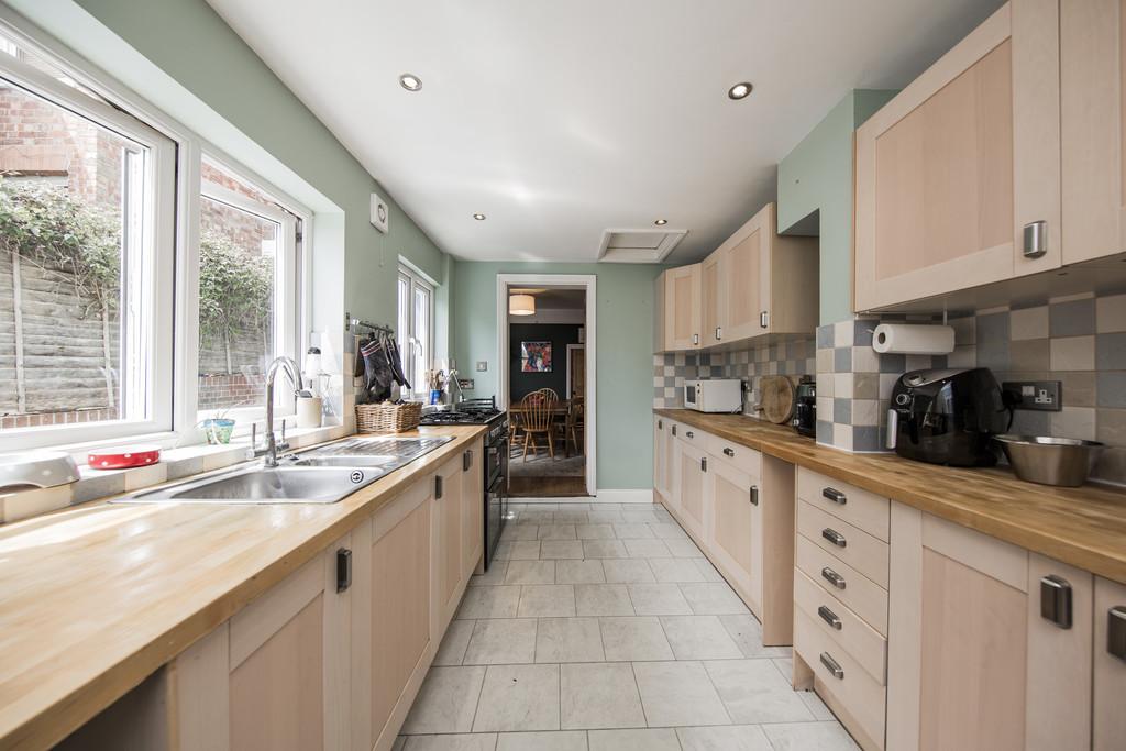 Kitchen 1