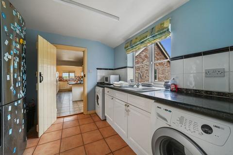 6 bedroom detached house for sale, Dale Hill, Kirby-le-soken