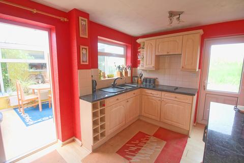 2 bedroom semi-detached house for sale, Frome Avenue, Oadby, Leicester