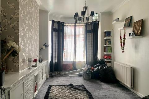 11 Birch Road, Manchester, M8 5RT