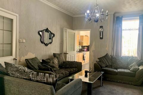 11 Birch Road, Manchester, M8 5RT