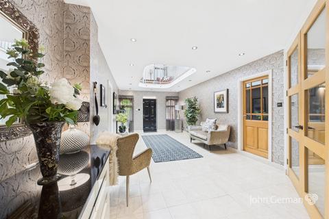 5 bedroom detached house for sale, Knowle Road, Stafford