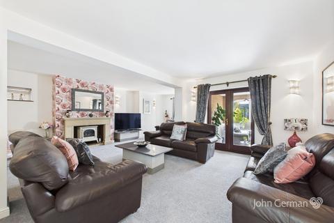 5 bedroom detached house for sale, Knowle Road, Stafford