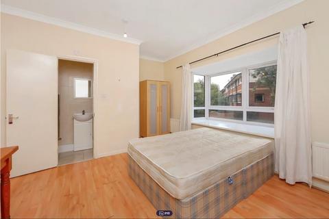 5 bedroom terraced house to rent, Barnfield Place, London E14