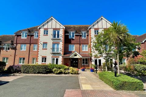 2 bedroom flat for sale, The Street, Rustington