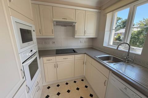 2 bedroom flat for sale, The Street, Rustington