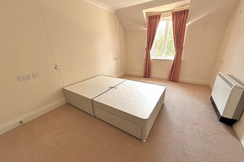 2 bedroom flat for sale, The Street, Rustington
