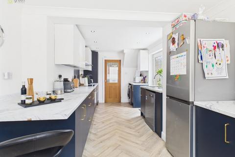 17 Hampton Close, Tamworth, B79 8TX