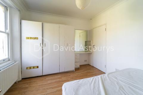 3 bedroom apartment to rent, Oakley Square, Camden Town, London