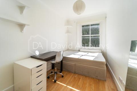 3 bedroom apartment to rent, Oakley Square, Camden Town, London