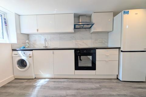 1 bedroom flat to rent, Exeter Road, Southgate N14