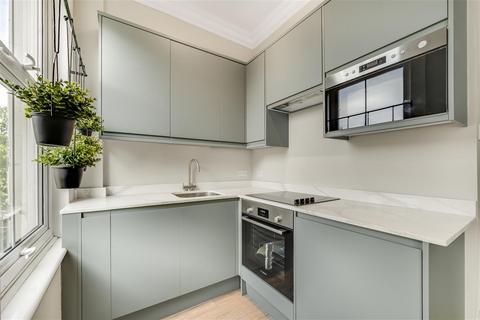2 bedroom flat for sale, London NW10