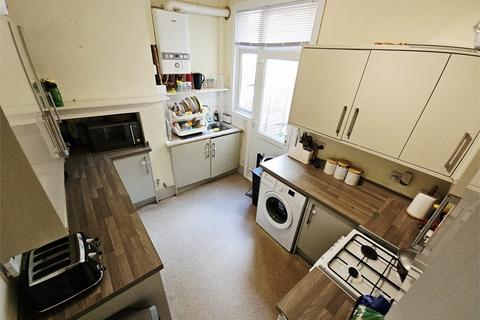 4 bedroom terraced house for sale, Beedell Avenue, Westcliff on sea, Westcliff on Sea,