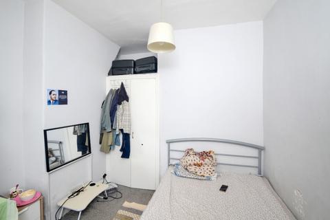 147 Braemar Road, Manchester, M14 6PN