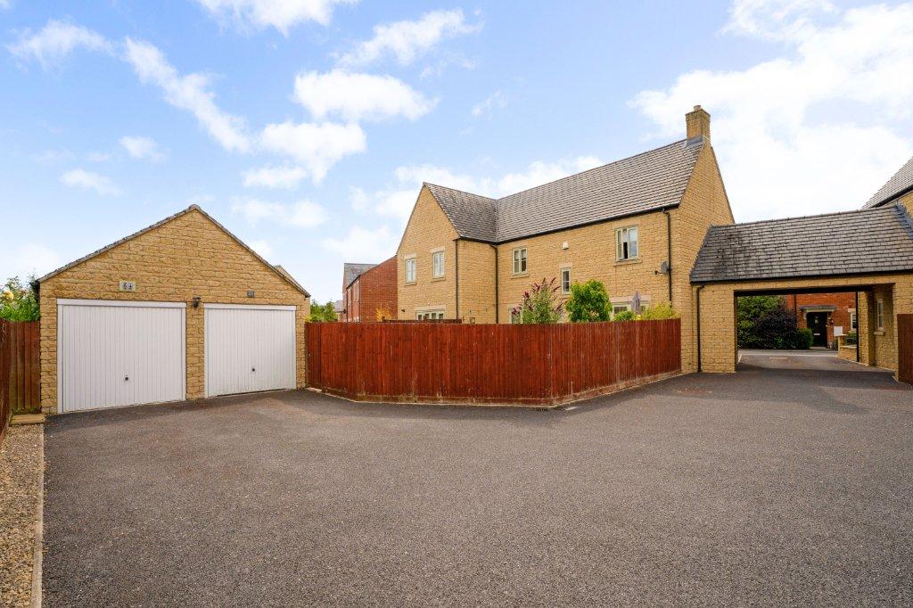 Garage &amp; Parking