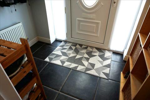 28 Clos Y Dderwen, Cross Hands, Llanelli, SA14 6RN