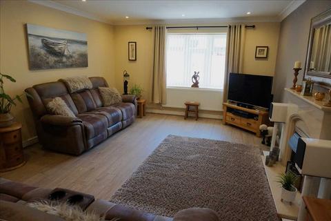 28 Clos Y Dderwen, Cross Hands, Llanelli, SA14 6RN