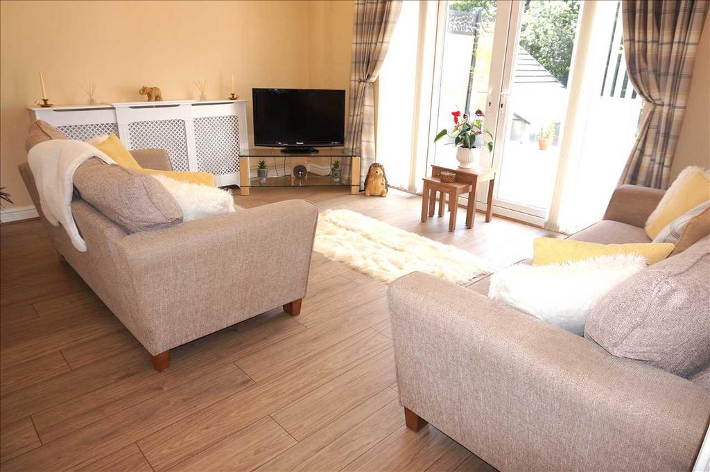 Rear living room /