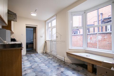 undefined, Winchester Avenue, Leicester, Leicestershire, LE3 1AU