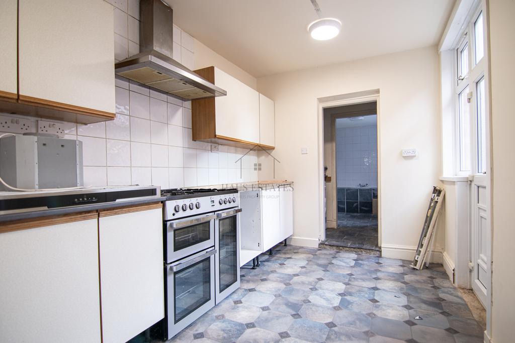 Kitchen 2