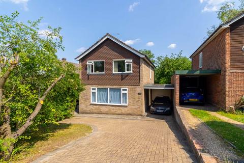 4 bedroom link detached house for sale, Burntwood Lane, Caterham