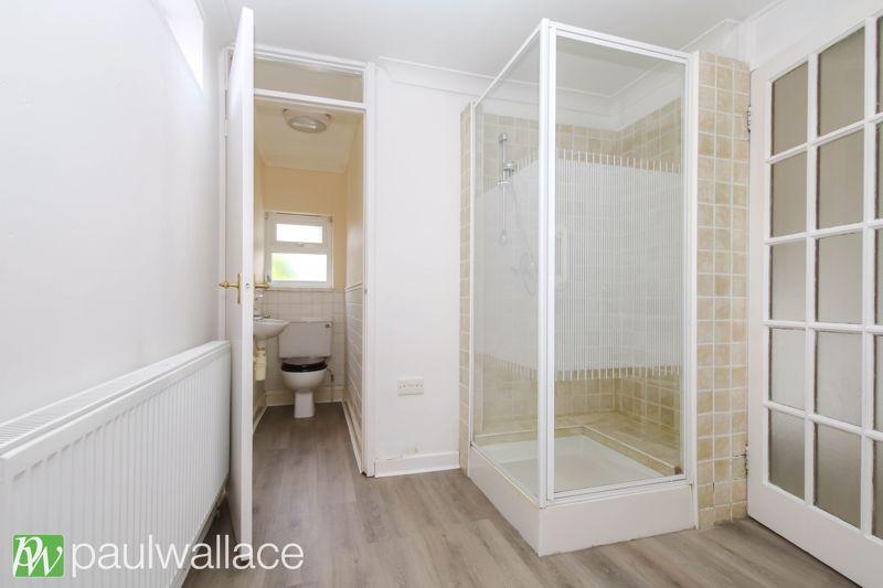 Bedroom / Shower...
