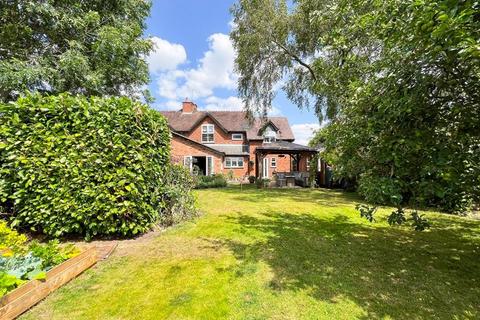 3 bedroom semi-detached house for sale, Upfields, Burntwood, WS7 9DZ
