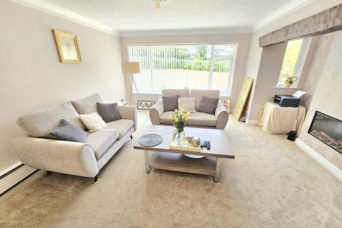 48 Dunchurch Crescent, Sutton Coldfield, B73 6QN