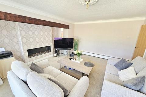 48 Dunchurch Crescent, Sutton Coldfield, B73 6QN