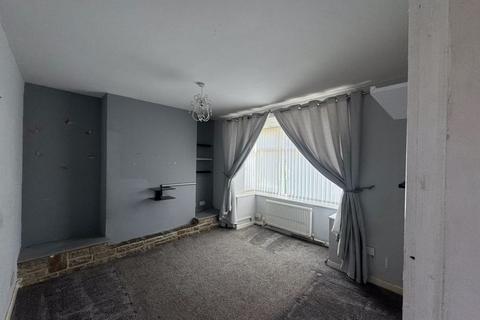 3 bedroom semi-detached house for sale, Burniston Drive, Huddersfield