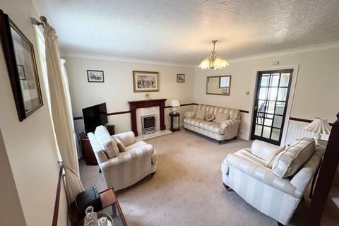 3 bedroom detached house for sale, Larkrise Close, Victoria Glade