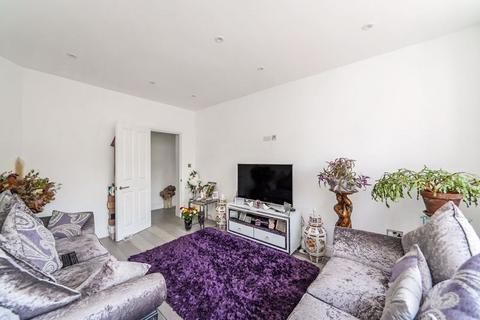 undefined, Chase Hill, Enfield, EN2
