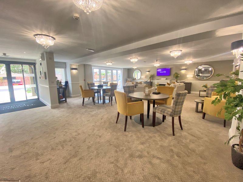 Owner's Lounge