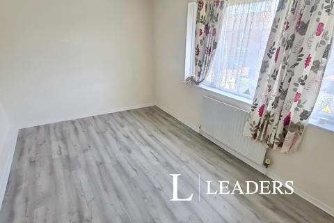 3 bedroom semi-detached house to rent, Victoria Avenue; Kidsgrove; ST7
