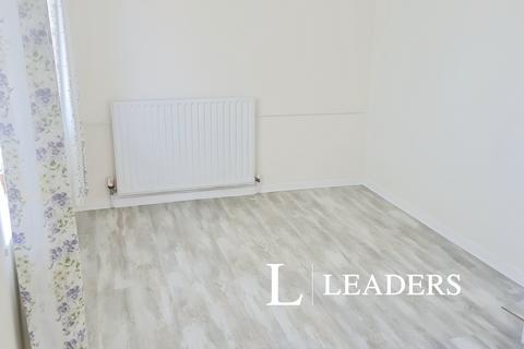 3 bedroom semi-detached house to rent, Victoria Avenue; Kidsgrove; ST7