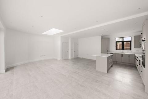 undefined, Gonville Crescent, Northolt